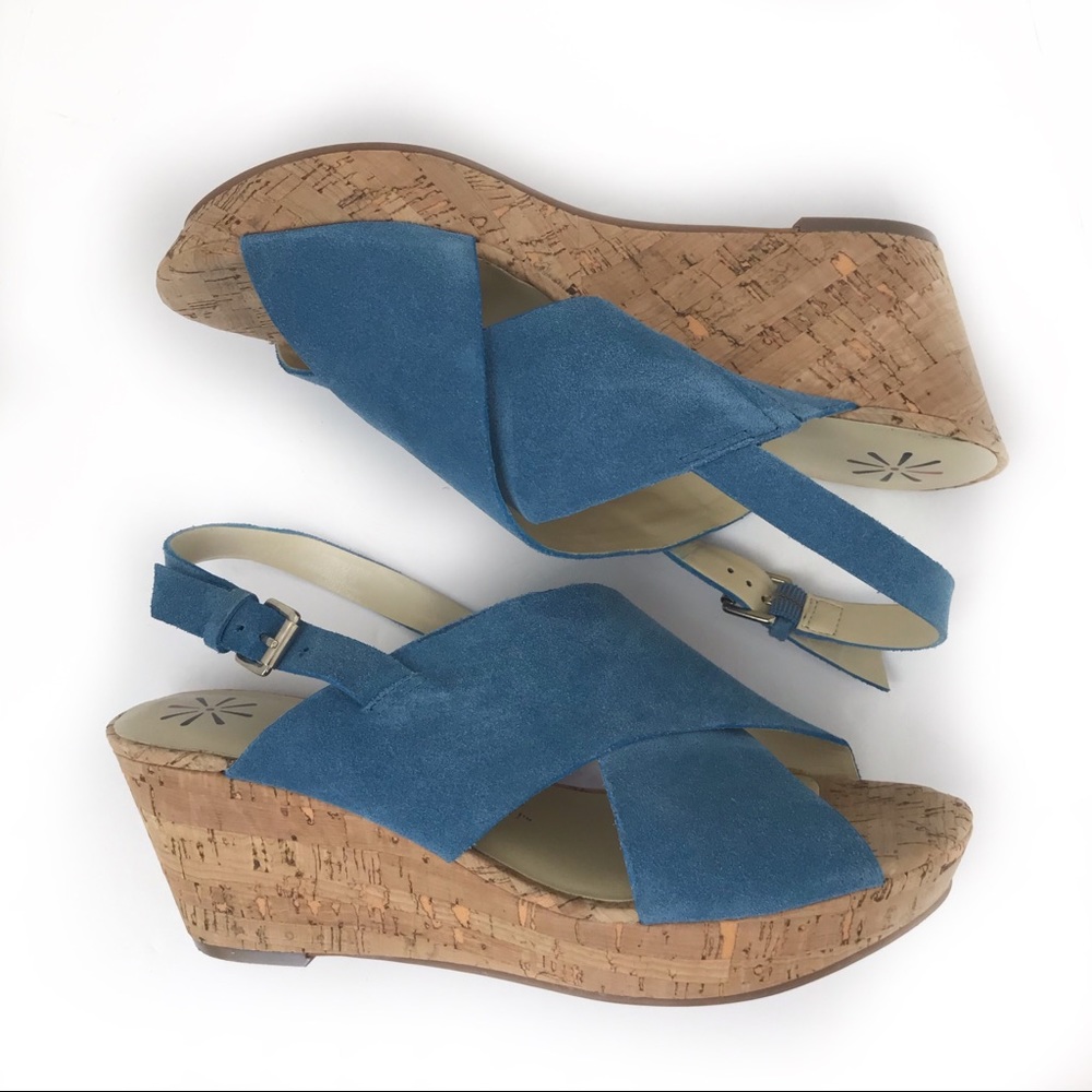 Isaac Mizrahi Live  Wedge Peep Toe Sandals Bluew